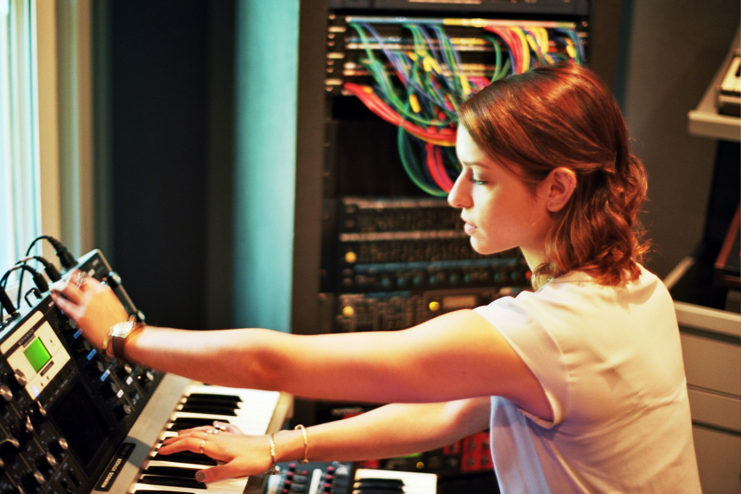 Stephanie Economou-Moog.jpeg (374 KB)